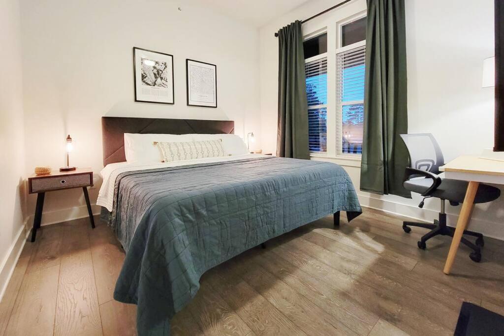 New Stylish Getaway- 5 Mil To Uptown/3 Smart Tvs! Leilighet Charlotte Eksteriør bilde